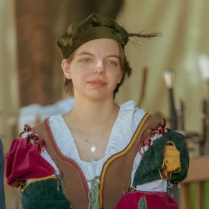 Žena v renesančnom kostýme