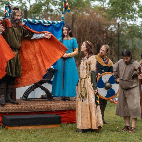 Predstavenie Turnaj odvážnych, stredoveká rozprávka a dobre a zle