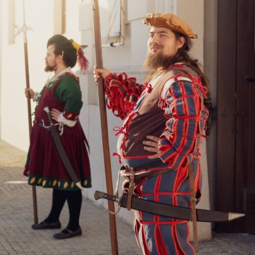 Renesanční halapartníci pred bránou Bratislavského hradu