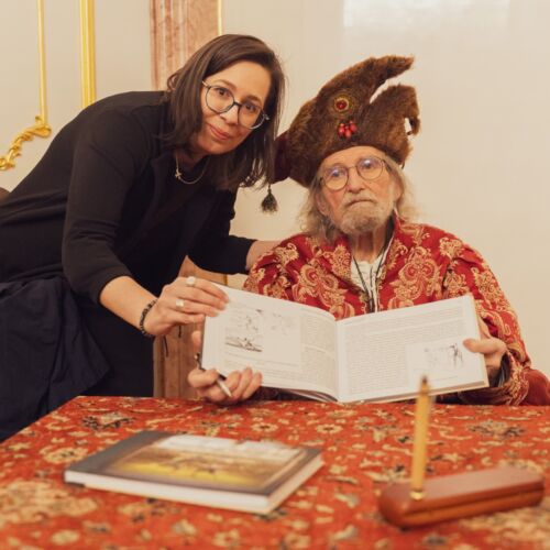 Šermiarsky majster Peter Koza v spoločnosti dámy