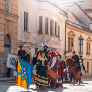 Historický sprievod v dobových kostýmoch - Bratislavské mestské dni 2026