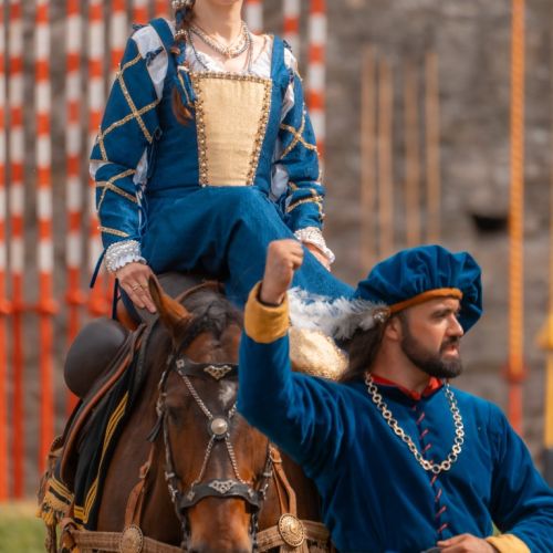 Renesančný rytiersky turnaj na koňoch na hrade Devín, ktoré organizuje skupina TOSTABUR