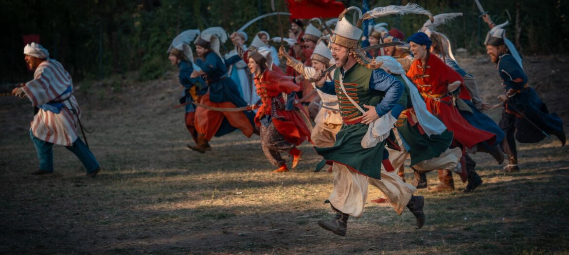 Rytieri na Devíne - september 2026 2 Útočiaci janičiari, podujatie Rytieri na Devíne, šermiarska skupina TOSTABUR